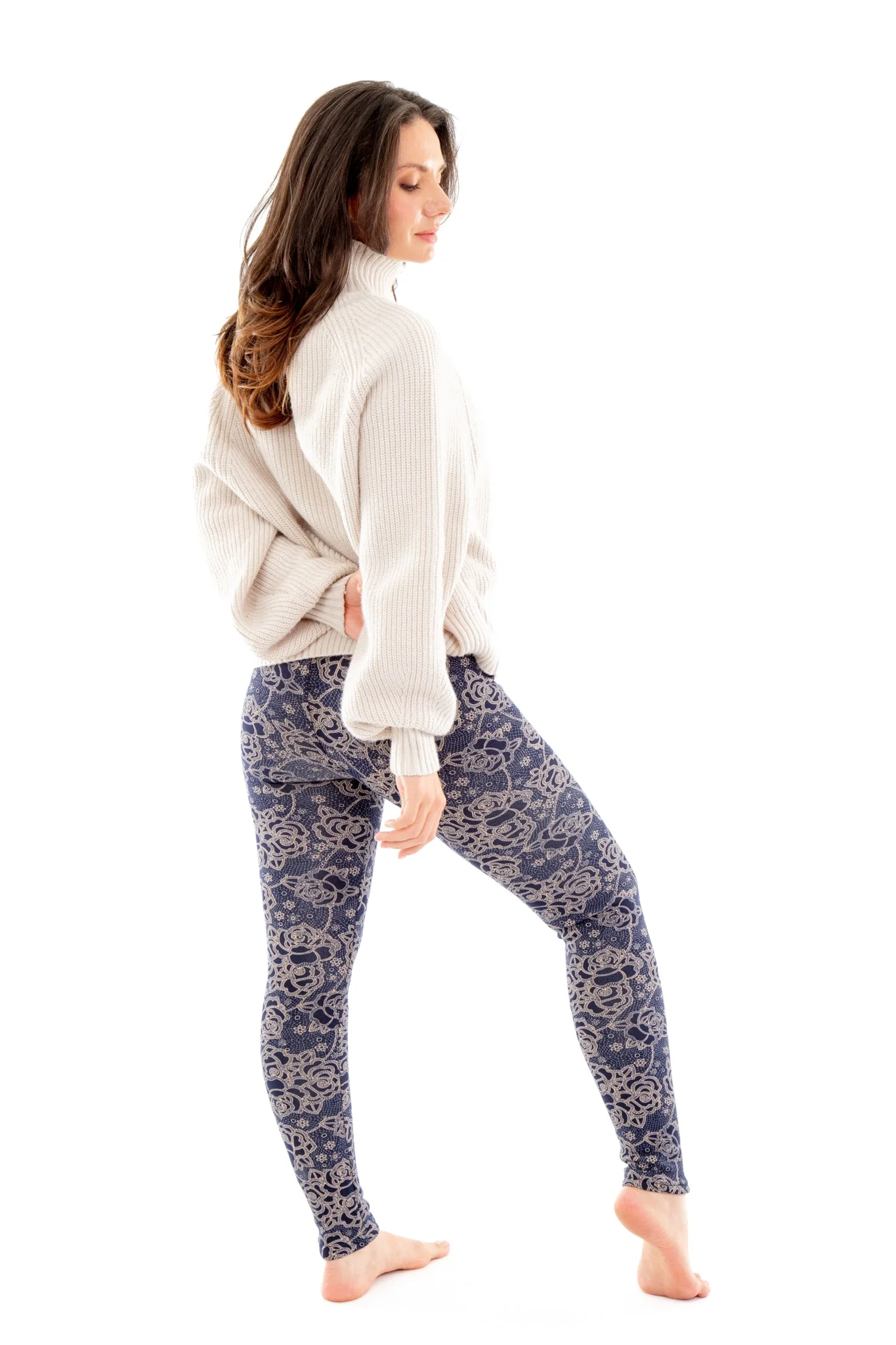 Fancy Roses - Cozy Lined Leggings - Image 3