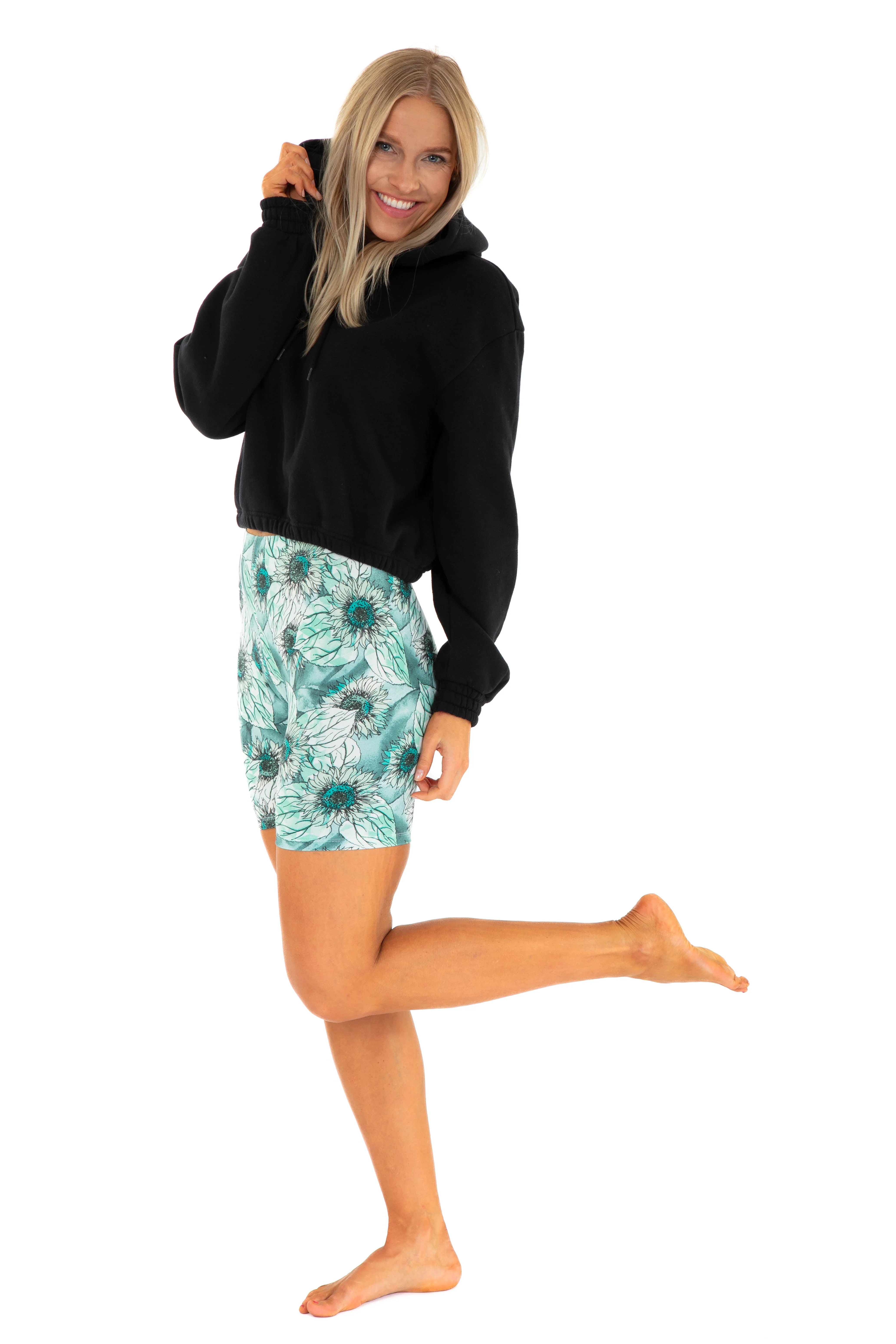 Green Daisies - Shorts - Image 4